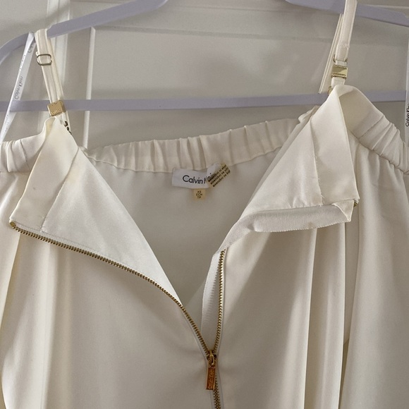 Calvin Klein White Off Shoulder Top - Picture 6 of 6